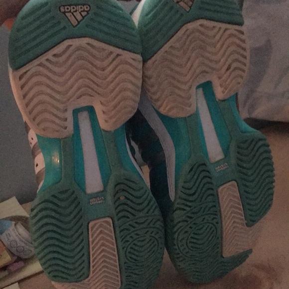 Adidas shoes - Picture 5 of 8